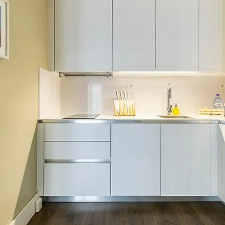 Apartment Plum Guide - City Portal *